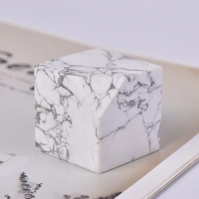 WHITE TURQUOISE CUBE_3
