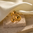 EXAGGERATE THREE SPHERICAL OPEN RING-4