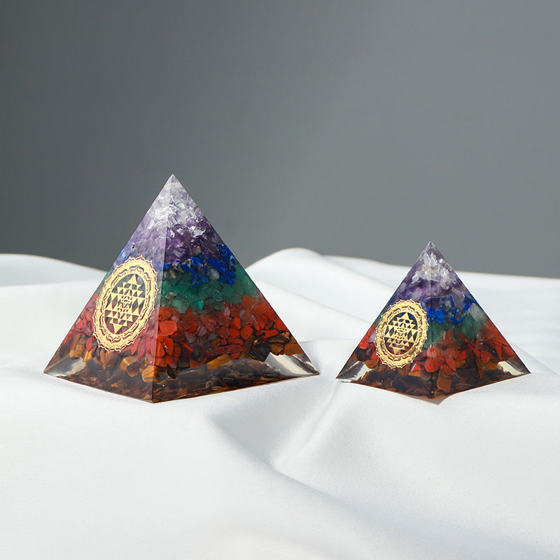 COLORFUL CRYSTAL PYRAMID_3